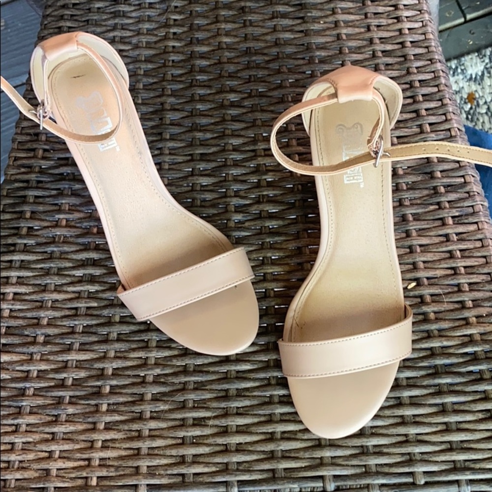 Brash Ankle Strap Sandal-Nude